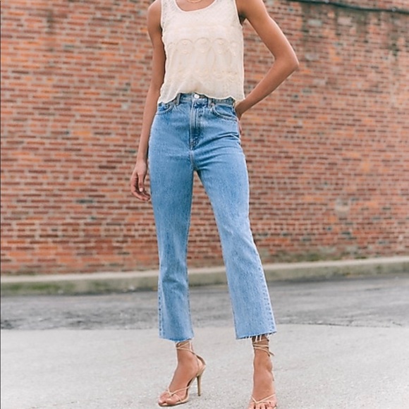 Express High waisted raw hem mom jeans - Picture 3 of 6